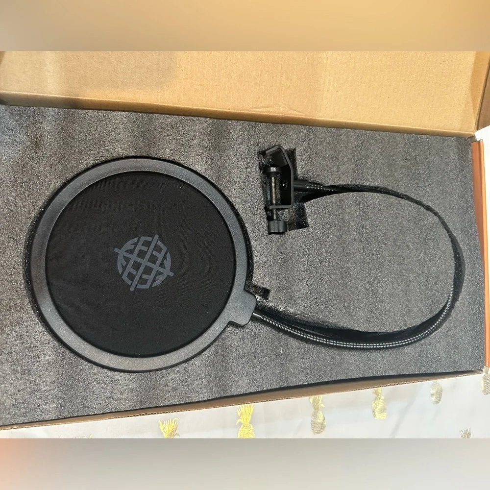 Khpol USB Professional Condenser Microphone, Computer PC Kit Adjustable Arm. NIB